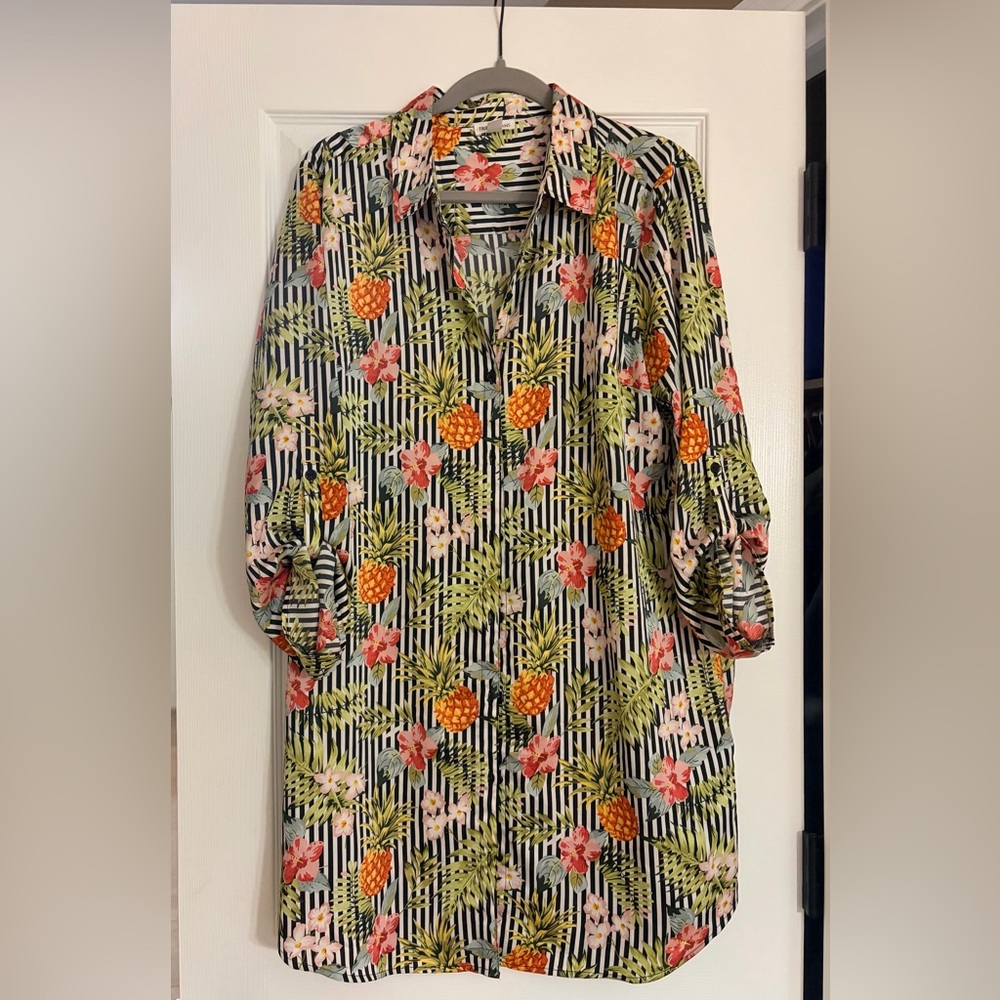 TRIBAL Floral Striped Tunic Dress
Stripes! Pineapples! Fun! 
Classy summer dress